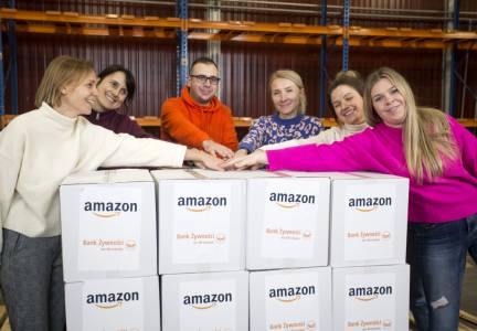 W ramach kampanii Peak Giving, pracownicy Amazon przygotowali ponad milion posiłków dla potrzebujących